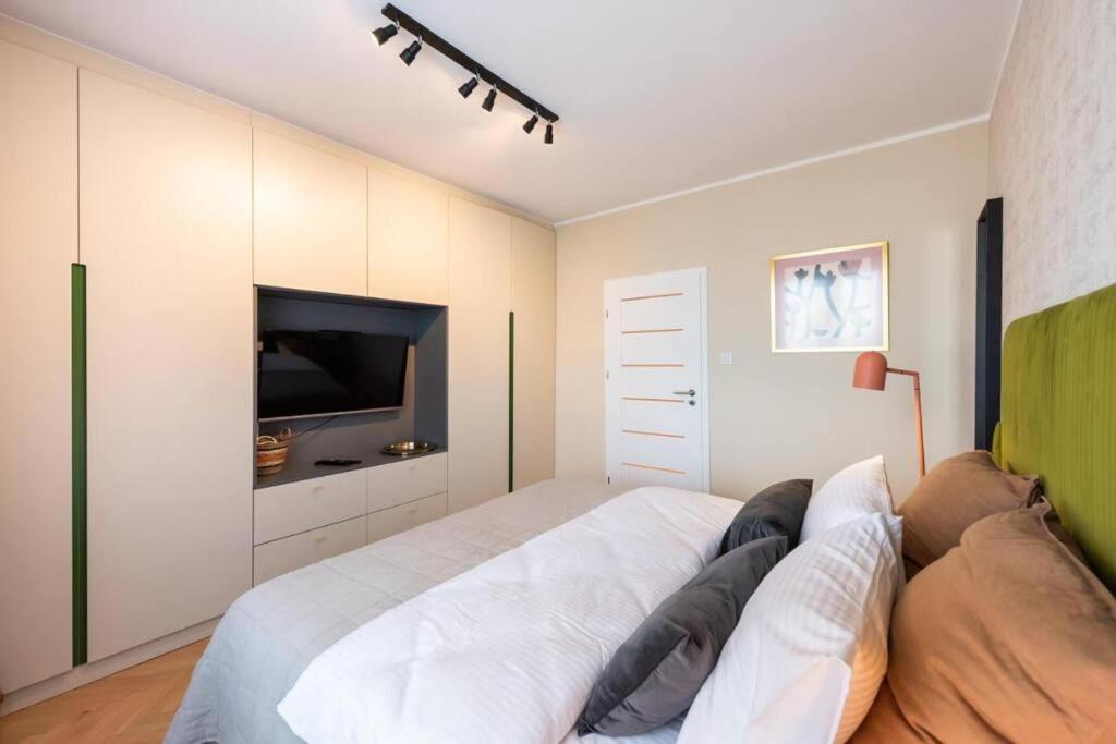 Eclectic City Apartment Near Old Town Varsó Kültér fotó